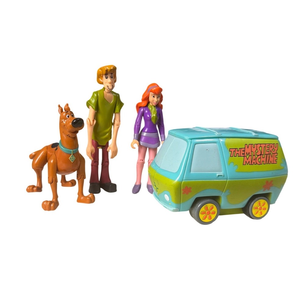 Scooby-Doo Mystery Machine Van with Shaggy Daphne Scooby Action Figure Set Lot